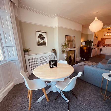 Stunning Seafront Apartment Brighton Bagian luar foto