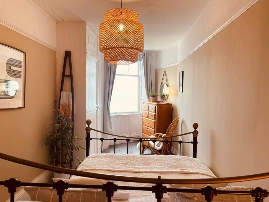 Stunning Seafront Apartment Brighton Bagian luar foto