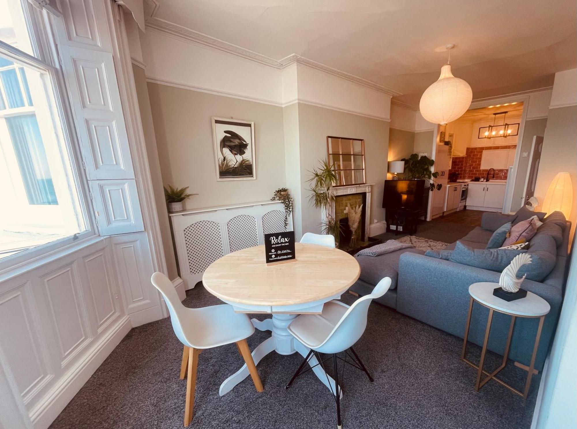 Stunning Seafront Apartment Brighton Bagian luar foto